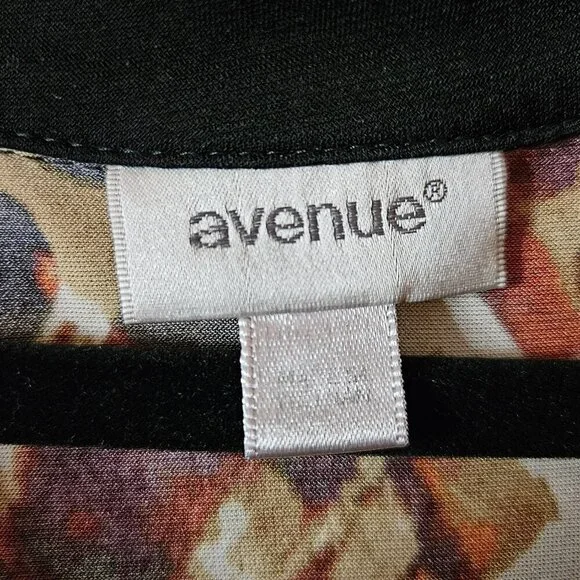 Avenue Abstract Print Tunic Top - Size 26/28 - Picture 3 of 5